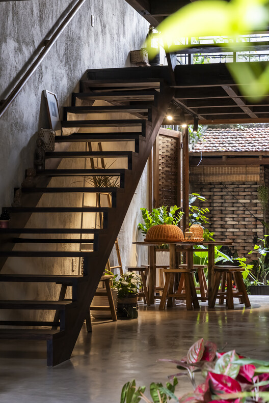 S House / MM++ architects - Interior Photography, Stairs, Wood, Chair