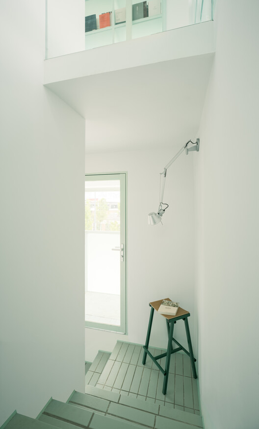 A Very Small 24-hour Bookstore / SZ-ARCHITECTS - Interior Photography, Wood, Stairs, Handrail