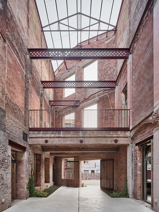 Restauración del Vapor Cortez. Prodis 1933 / HARQUITECTES - Imagen 10 de 28