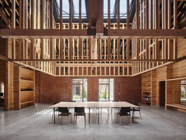 Restauración del Vapor Cortez. Prodis 1933 / HARQUITECTES - Fotografía de interiores, madera, vigas fijas