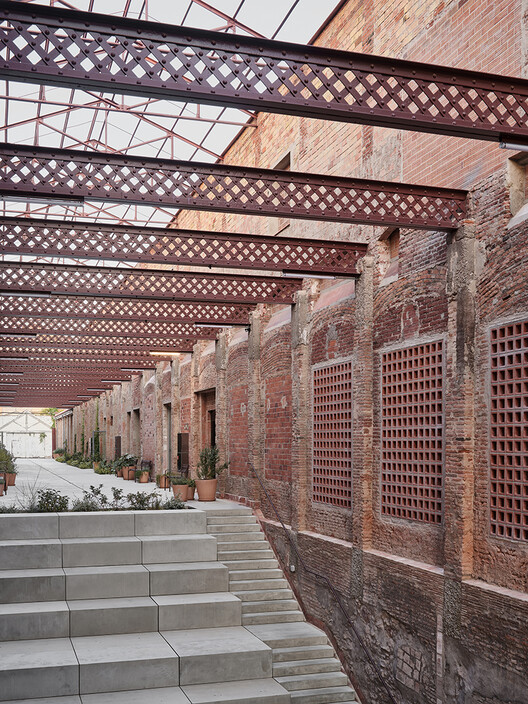 Restauración del Vapor Cortez. Prodis 1933 / HARQUITECTES - Imagen 5 de 28