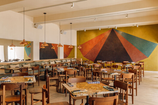 Restaurante ZeroZero Belem / LADO Arquitectura e Design - Fotografia de Interiores, Sala de Jantar, Madeira, Mesa, Cadeira