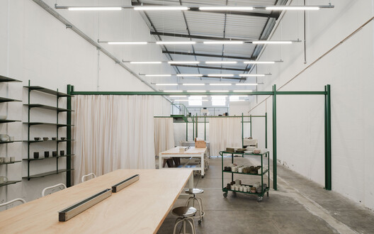 The Ceramics Workshop / Pianca Arquitetura - Interior Photography, Lighting, Steel