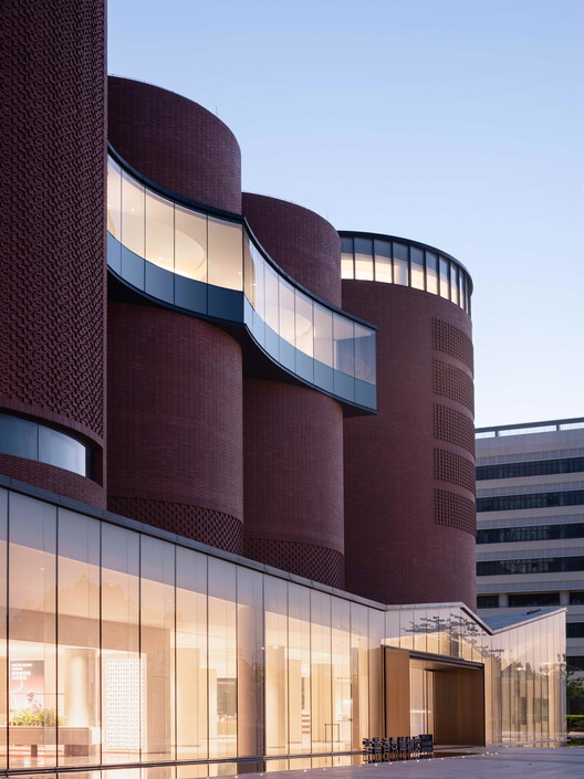 Guangzhou Xuelei Fragrance Museum / Shenzhen Huahui Design - Exterior Photography