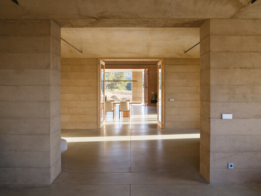 House 1627 / HARQUITECTES - Image 10 of 33