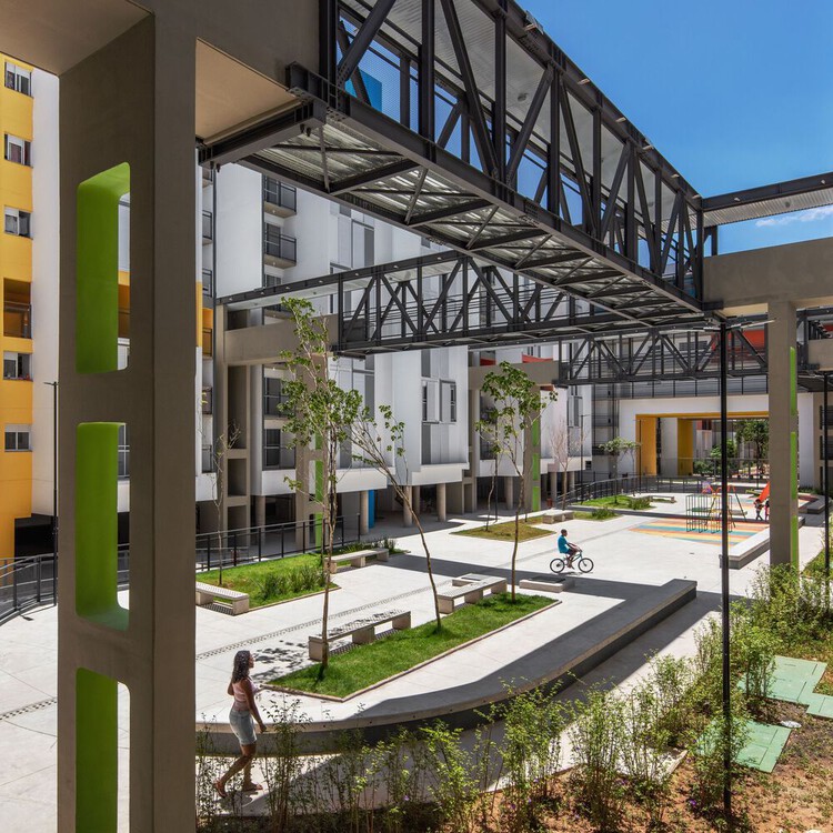 De la terraza al barrio: lecciones de América Latina sobre la construcción colectiva del lugar – Imagen 8 de 10