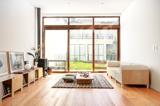 Casa Tamborini  / SHIDO - Fotografía interior, Sala de estar, Madera
