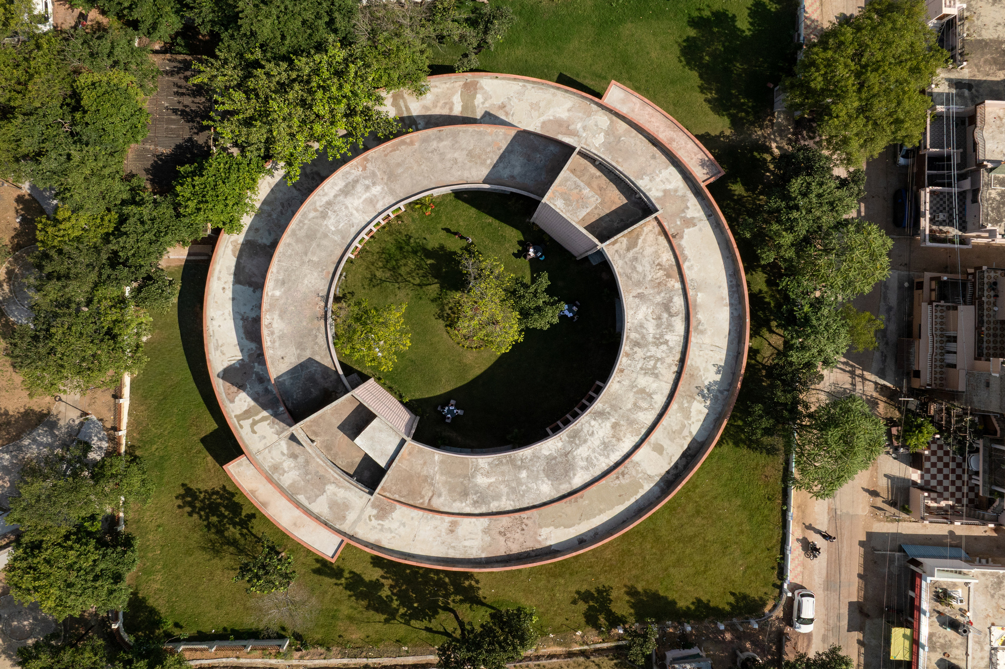 Gallery of Granthalay Civic Institution / Studio Infinity - 5