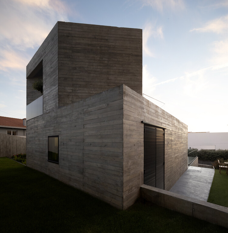 Casa_JA / éOp – arquitectura e design - Fotografia de Exterior, Tijolo