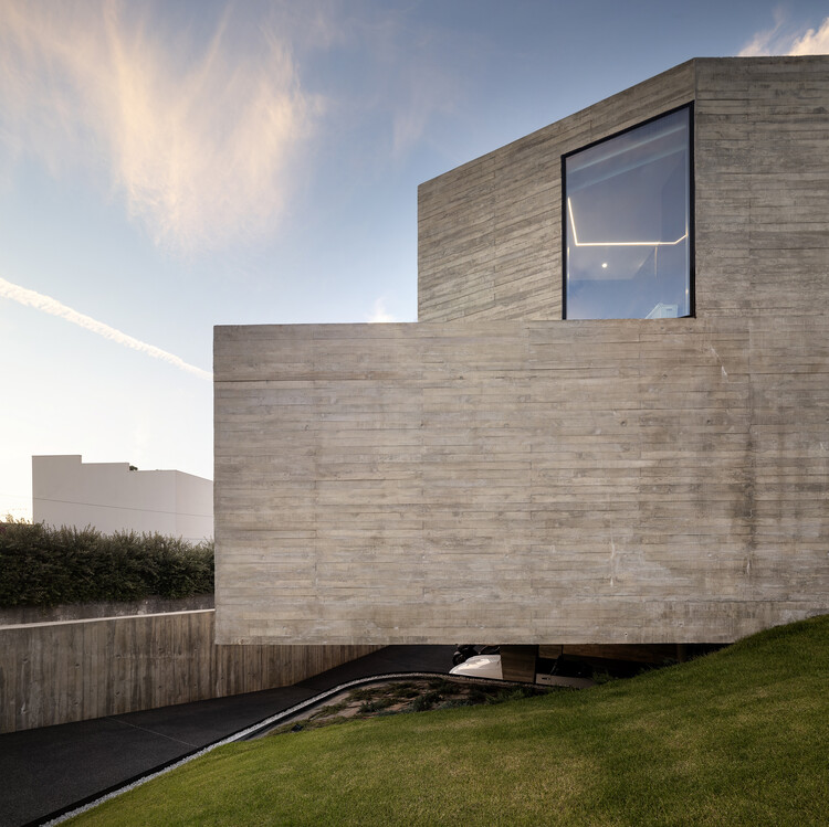 Casa_JA / éOp – arquitectura e design - Fotografia de Exterior, Madeira, Concreto