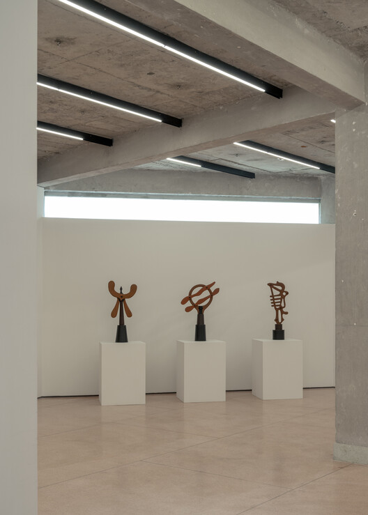 Nova Contemporary Gallery / Skarn Chaiyawat - Interior Photography