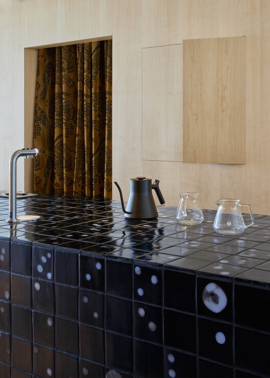 Koffiqa Coffee Shop / Lea Daniel - Interior Photography