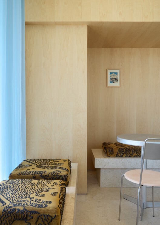 Koffiqa Coffee Shop / Lea Daniel - Interior Photography, Bedroom, Wood, Bed