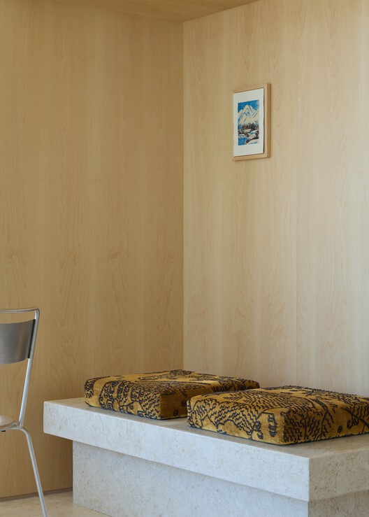 Koffiqa Coffee Shop / Lea Daniel - Interior Photography, Bedroom, Wood