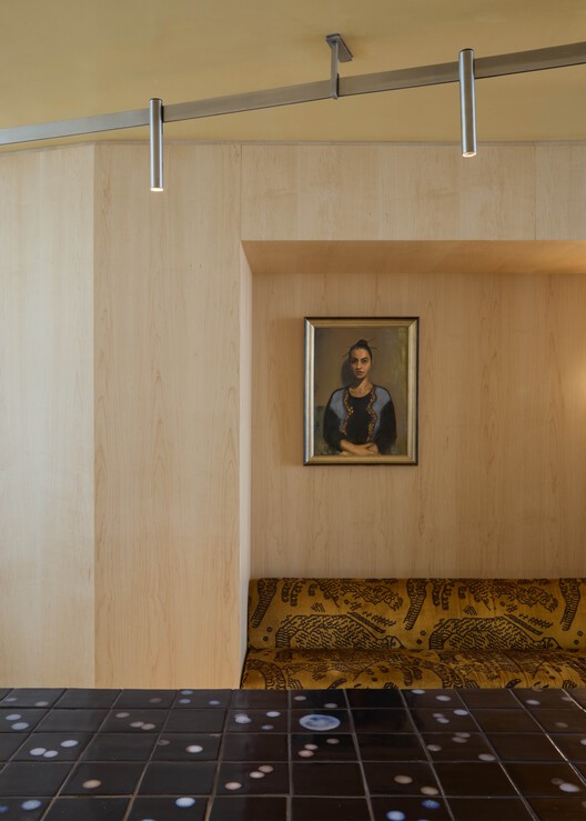 Koffiqa Coffee Shop / Lea Daniel - Interior Photography, Wood, Lighting