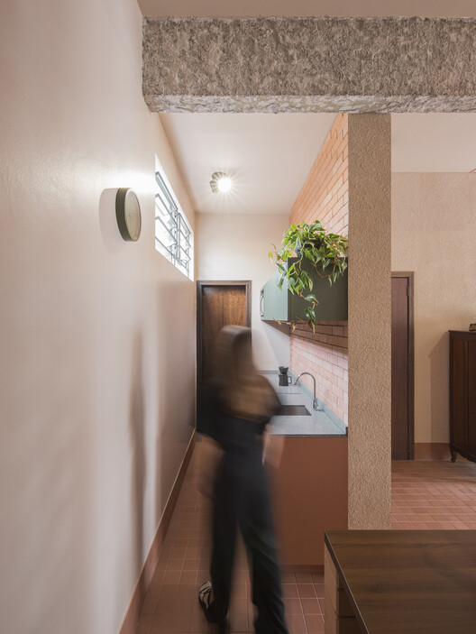 Marcia Leal Hair Studio / Sarturi Gumz Arquitetos Marcia Leal Hair Studio / Sarturi Gumz Arquitetos - Interior Photography, Wood