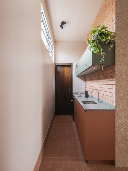 Marcia Leal Hair Studio / Sarturi Gumz Arquitetos Marcia Leal Hair Studio / Sarturi Gumz Arquitetos - Interior Photography, Wood, Brick, Countertop, Sink