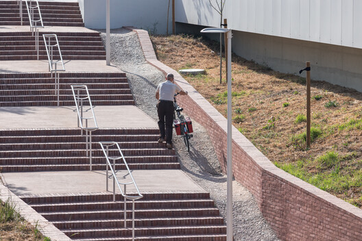 Universal Accessibility  - Coruche / CVDB arquitectos + HAHA Arquitectura Paisagista - Exterior Photography, Stairs, Handrail