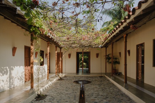 The Margaritas House  / Trópico Arquitectura - Image 7 of 23