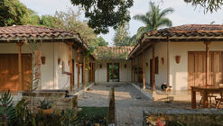 The Margaritas House  / Trópico Arquitectura