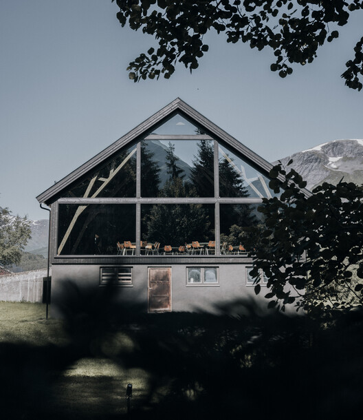 21-24 Nikkakjøkken Restaurante / OFICINA INAINN - Fotografía exterior