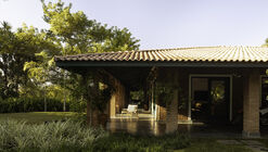 Pinheiro Farm / Equipe Lamas