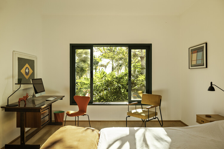 Hacienda Pinheiro / Equipe Lamas - fotografía de interiores, dormitorio, madera, iluminación, mesas, sillas