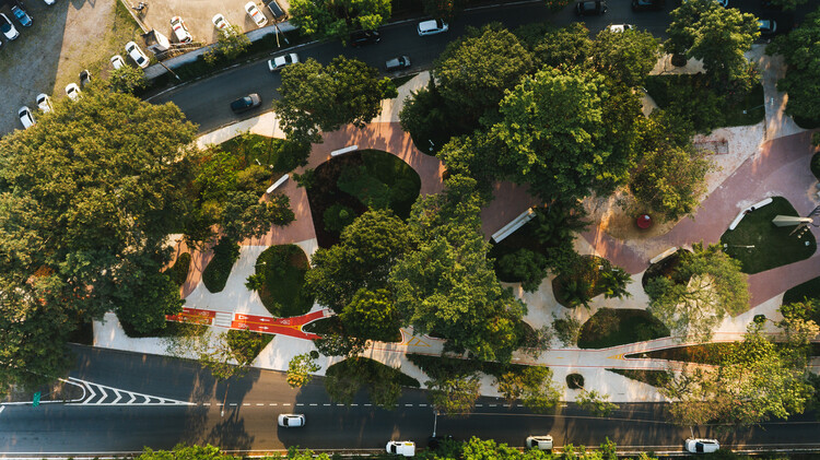 Plaza Masiyah ahora / Naturaleza urbana - Imagen 2 / 28