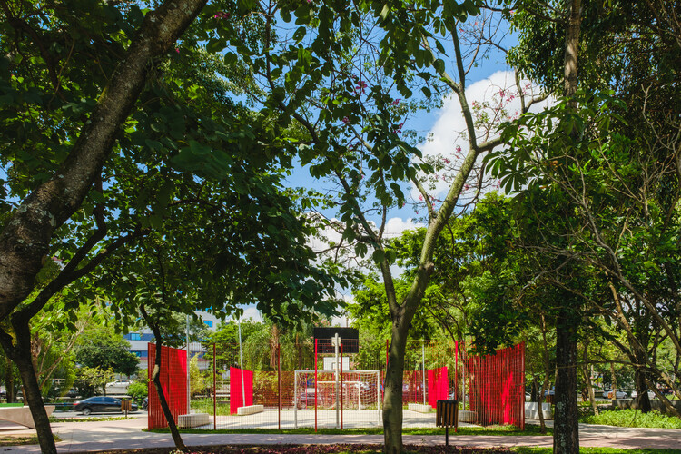 Plaza Masiyah ahora / Naturaleza urbana - Imagen 8 / 28