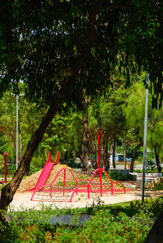 Plaza Masiyah ahora / Naturaleza urbana - Imagen 21 / 28