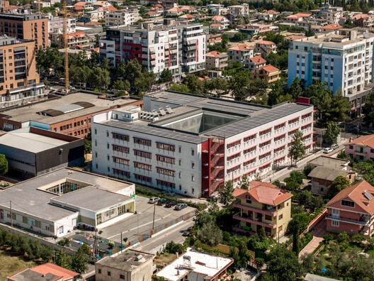 Angela Merkel School / Commonsense Studio - Exterior Photography