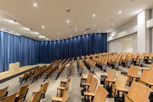 Angela Merkel School / Commonsense Studio - Interior Photography, Lighting, Chair