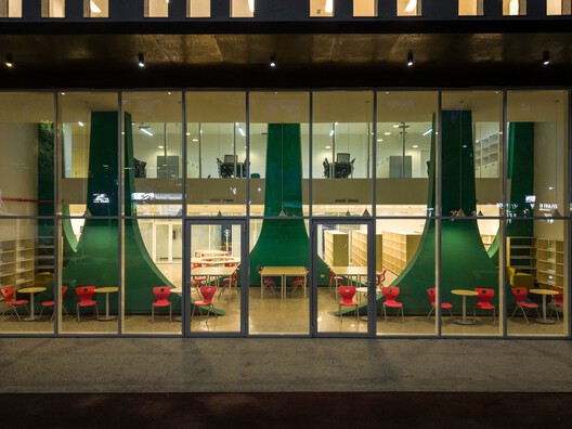 Angela Merkel School / Commonsense Studio - Image 21 of 37