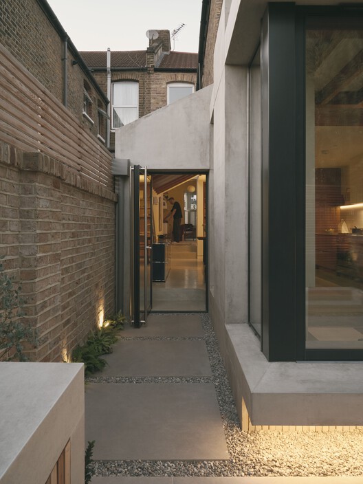 Loggia House / House of EM - Interior Photography, Door, Concrete, Brick