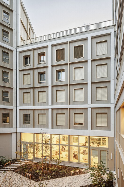 Neighborhood in Paris - Media Library and Family Flats, Student Residence, and Social Housing Units / La Architectures + Atelier Régis Roudil Architectes + Nicolas Hugoo Architecture - Interior Photography