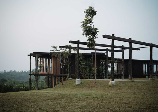 Round House Estate Bungalow at Ahangama / Narein Perera - Image 8 of 22