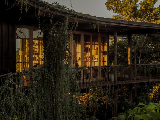 Round House Estate Bungalow at Ahangama / Narein Perera - Exterior Photography, Wood