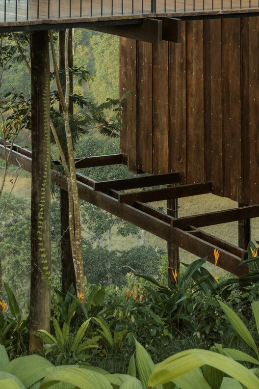 Round House Estate Bungalow at Ahangama / Narein Perera - Image 9 of 22