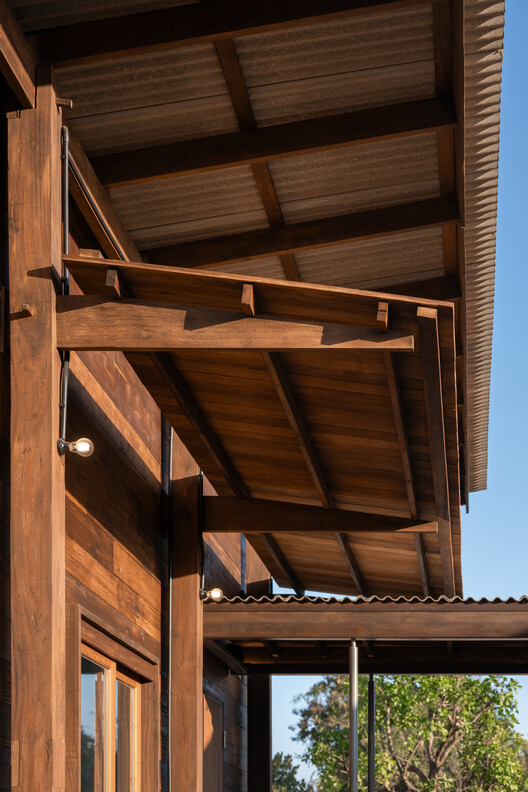 Nork-Kok House / Yangnar Studio - Interior Photography, Wood, Beam