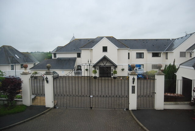 Security as Script: Inside the Architecture of Gated Living - Image 6 of 7