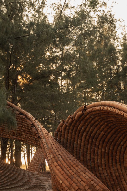 Pabellón Kulhad / Wallmakers - Imagen 6 de 17