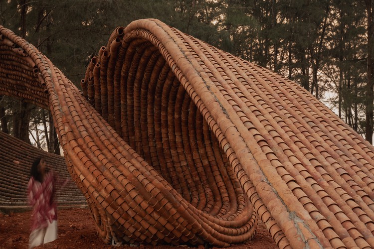 Pabellón Kulhad/Wallmakers - Fotografía de interiores, Madera
