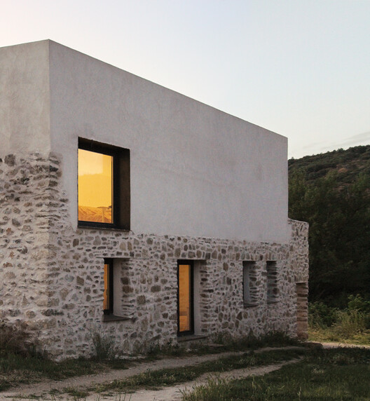 Emptied House – Seasonal Refuge in Soto de Sepúlveda, Segovia / estudio veintidós - Exterior Photography