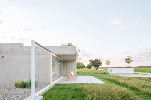 House on the Edge of the Plain / Skupaj Arhitekti - Image 16 of 25