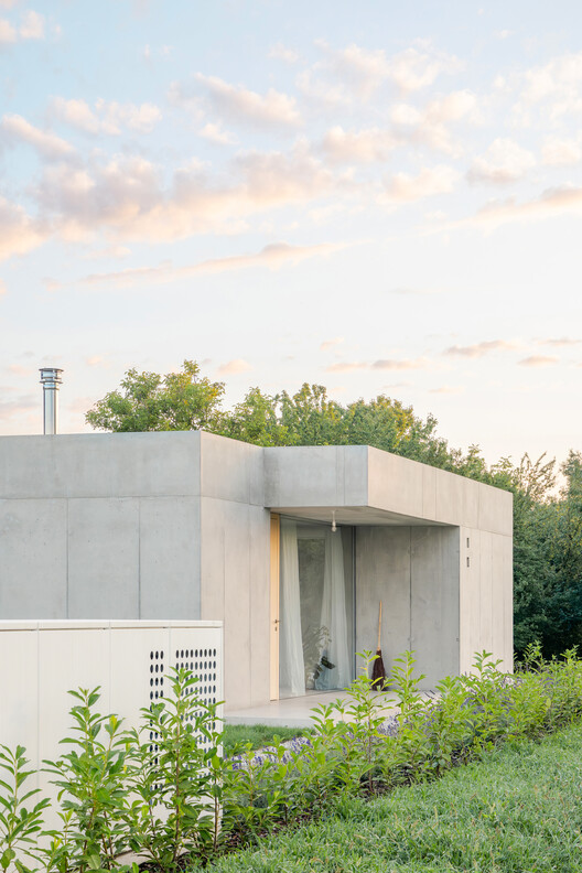 House on the Edge of the Plain / Skupaj Arhitekti - Image 6 of 25