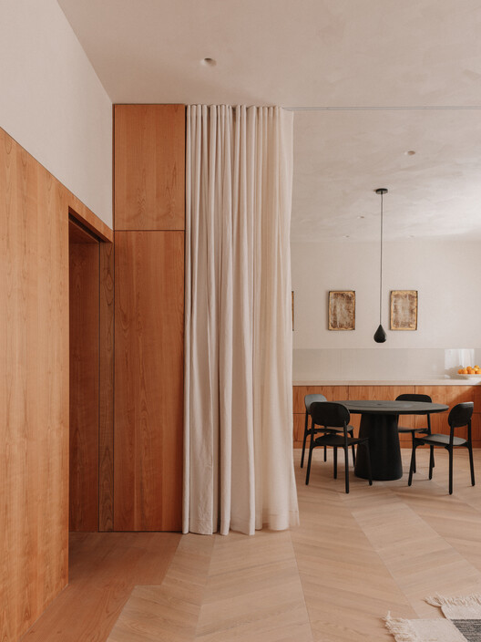 Treehouse Apartment / Projekt V Arhitektura - Interior Photography, Dining room, Wood