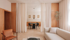 Treehouse Apartment / Projekt V Arhitektura