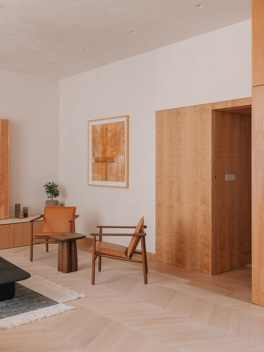 Treehouse Apartment / Projekt V Arhitektura - Interior Photography, Wood, Chair