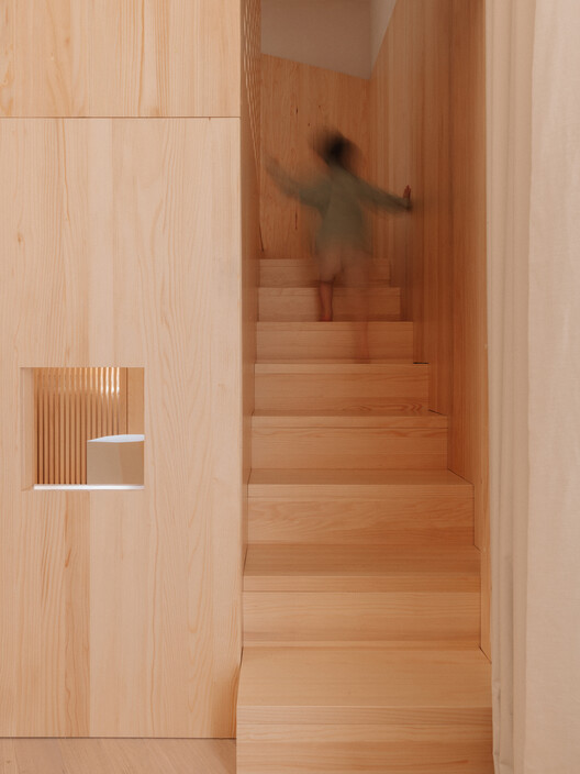 Treehouse Apartment / Projekt V Arhitektura - Interior Photography, Wood
