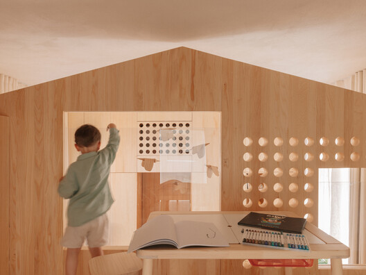 Treehouse Apartment / Projekt V Arhitektura - Interior Photography, Wood